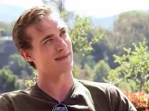 Utomhusbrudar Rider Kuk I Solen