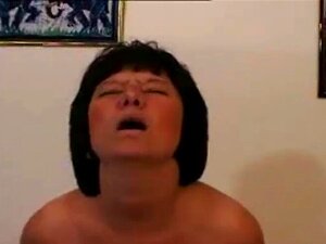 MILF With Glasses Gets Fucked Deep Anal. Mature Stepaunt With Big Glasses Helping Him With His Morning Erection