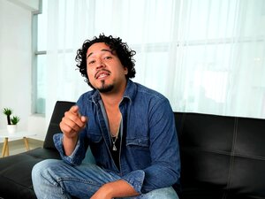 Youtuber Luisito Tefornica Unboxing Kari Love's Big Ass