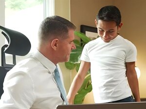 Dr Wulf Sträcker Sig Tajt Röv Av Homosexuella Assistent Damien