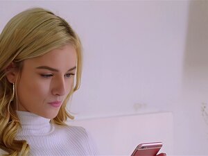 Ta Konserwatywna Biała Dziewczyna Jest Teraz Uzależniona Od BBC