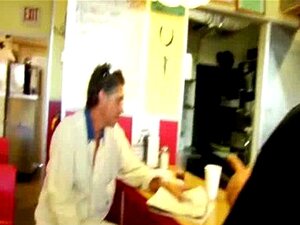 Javna Golotinja Za Gotovinu 10