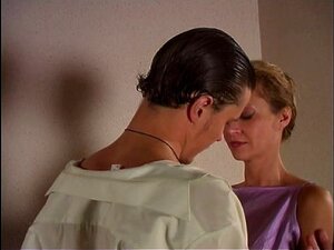 Venäläinen Kypsä Nainen Ei Voi Kieltäytyä Uuden Miehen Pyynnöstä