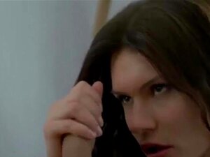 Anal Z Włoską Culoną Na Pełnej Imprezie Studenckiej