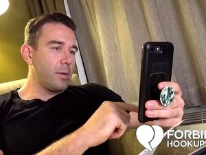 Un Mec En Chaleur Baise La Demi-sœur De Sa Femme !