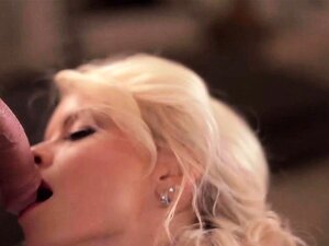 Seductive Blowjob Blonde MILF