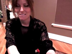 Amateur Milf Riding Sex Rocker To Orgasm