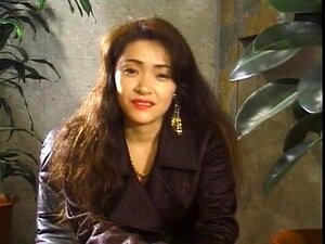 Највреља Јапанка у напаљеном догги стилу, прсти у ЈАВ сцени