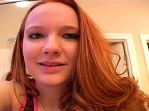 Schatje Plaagt Met Haar Kont