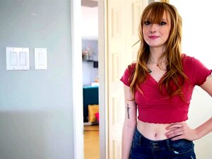 Styvbror Sniffar På Mina Smutsiga Trosor Medan Han Tvättar