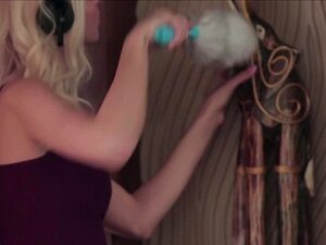 Kiara Lord And Lynna Enjoyed Intense Orgasm