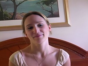 Пушење од аматерске жене у врућем аматерском порнићу 1