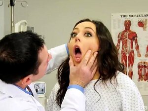 Η Whitney γαμιέται στον κώλο κατά τη διάρκεια ενός πολύ διεξοδικού πρωκτικού ελέγχου (Whitney Wright)