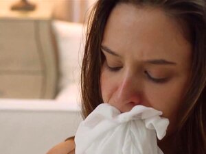 Η γλυκιά ιεραποστολική χύσια, η κοκκινομάλλα γλυκιά ιεραποστολική, χύσια μετά από το τσιμπούκι και το γαμήσι με τον Eldar