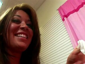 Hennes Hovne Krempaiede Rumpe Blir Banket Enda Mer