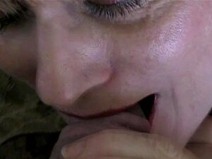 Прљаво, прљаво пушење од аматерске GILF