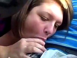 Mall Head, Snimio Sam Ovaj Video Mobitelom Moje Djevojke Koja Mi Puši Na Javnom Parkiralištu Trgovačkog Centra. Ona Je Stari Profesionalac Na Cesti