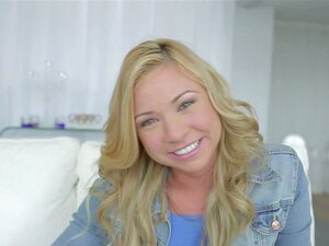BLACKED Hot Katerina Kay Neemt Een Enorme Zwarte Lul