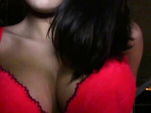 Tschechische Busty Babe Fickt In Der Öffentlichkeit