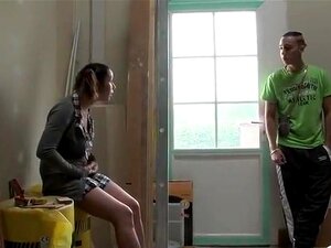 Αυτό το νεαρό ζευγάρι ήρθε να δείξει για την κάμερά μας, είναι μια ελευθεριακή και μια πραγματική πουτάνα, το κορίτσι λατρεύει το βαθύ λαρύγγι, και ο τύπος του αρέσει να κάνει πίπες,