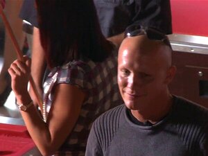 Acção Emocionante Da Cfnm. Verifique Esta Cena Incrivelmente Quente Do HQ Cfnm Agora