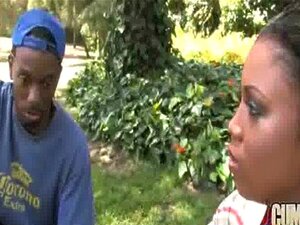 Het Svart Tjej Knullad Av Flera Vita Killar 22