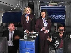 Hôtesse Bar Tgv - Porno @ RueNu.com