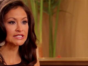 Свингер срећни муж добија курац лизан и пушен од две напаљене жене из куће. Свингер срећни муж Dobija лизање и пушење од две напаљене жена из куће, ствари укључене након игре са лубеницом