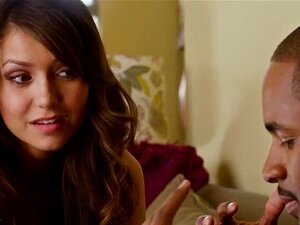 Nina Dobrev - Laten We Cops Zijn