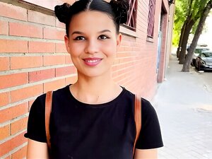 Brazilian Babe Zafira's Perfect Ass In Cum-Filled Encounter With Torbe