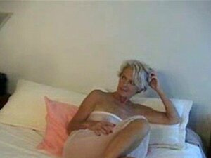 Зрела Џастин позира 2