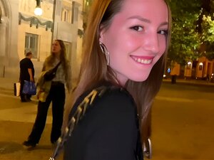 Publiczna Przyjemność W Naszym Samochodzie Z Diabłami Kos-Kate Quinn