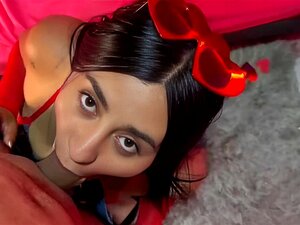 Tämä Lutka Antaa Minulle Rikas Suihinotto, Kunnes Hän Saa Kaikki Maidon Pois Minun Kulli Suuhunsa