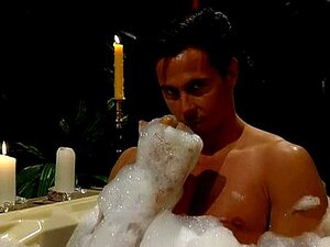 Γνωρίστε τη σαγηνευτική Tori Black σε έναν καυτό συναντήσεις. Παραδοθείτε στο σκοτεινό και παθιασμένο πόθο. Ακολουθήστε την σε ένα συναρπαστικό ταξίδι που δεν θα ξεχάσετε ποτέ.