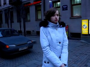 Изузетно прљава лепотица коначно добија награду за свежу ејакулацију