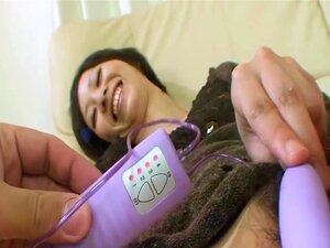 Chiaki Sugai - Betrügende Japanische Hausfrau Höhepunkt Sex