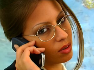 Uzbuđena Učiteljica Trlja Maca U Razredu. Uzbuđen Uciteljice Trlja Maca U Klasi _ Besplatno