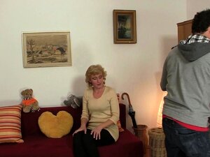 Seine Brasilianische Partnerin Auf Dem Sofa Ficken Seine Brasilianische Partnerin Auf Dem Sofa Ficken