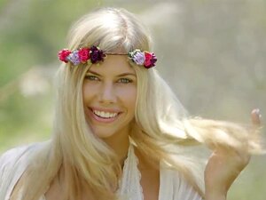 ЦРНА плавуша Аддисон Белгија прска на огроман црни курац!