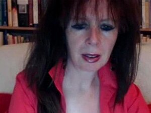 Madura Abogada Acabo Mostrando Sus Hermosas Tetas Grandes