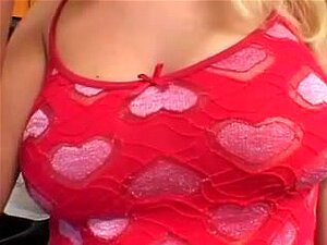 Doble Penetración Interracial. Doble Penetración Interracial Con Britney