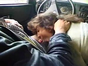 Ulkona Anaali Päättyy Auton Suihinottoon