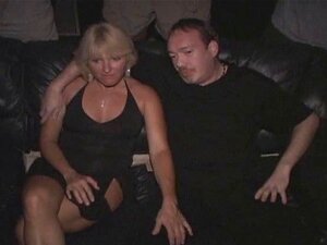 Dzika ANALNA MILF Jackie Theater GangBang!