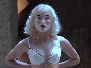 Claudia Gerini Nude Porn Videos - NailedHard.com