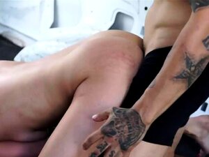 Rough Pregnant Anal And Crystal Ray This New Generation