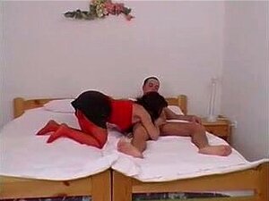 Zaufaj Naszej Nowej Filmowej Produkcji Z Włoską Mammą Madelyn. Zobacz, Jak Profesjonalnie Bierze W Dupę. Nie Przegap Umiejętności Tej Babci!