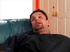 Gangbang Söpöläinen Leluilla, Outo Doksi Huolehtii Kaverit Anaali Blowbang Ja Leluja