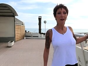 Титаина Харсек Милф (Мама Коју Бих Јебао)