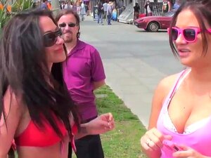 Domina And Her Slave Visit Venice. Everybody Can Appreciate A Vacation Now And Again, And This Includes Hot Dominas And Her Willing Sex Slave. This Girl Has Never Been To Venice, So She Bought Herself A First Class Ticket Over, While Her Boy Toy Flew Econo