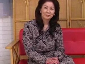 Enter the World of Chizuru Iwasaki at xecce.com